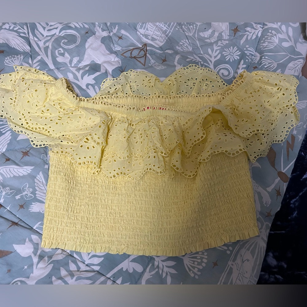 EUC Lilly Pulitzer size large crop top